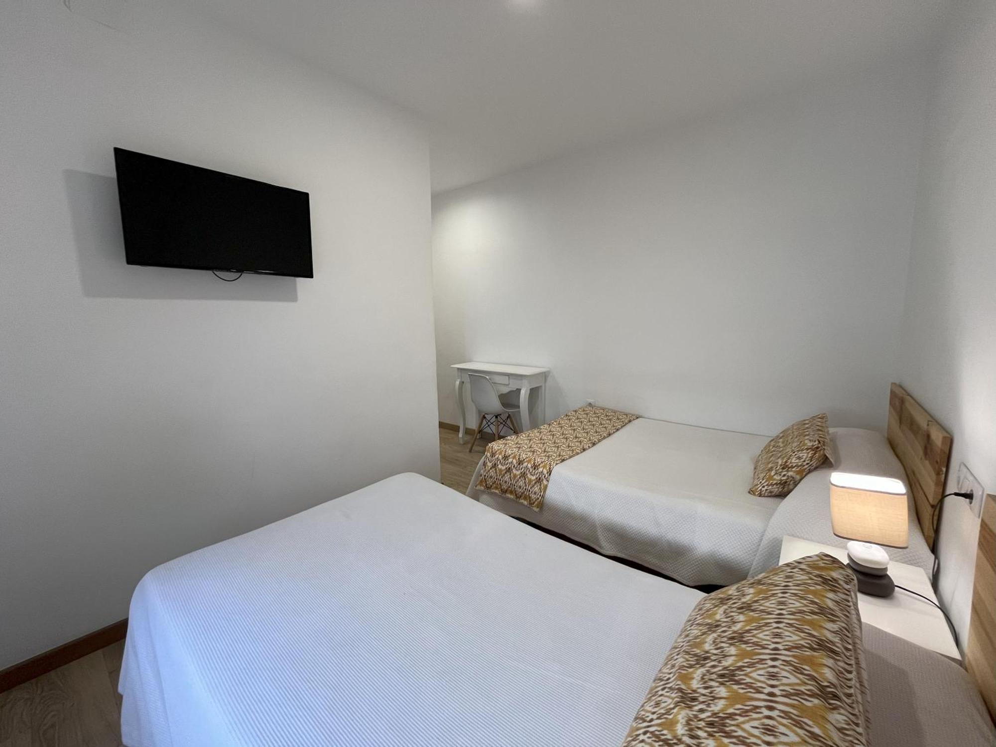 Pension Galicia Badajoz Esterno foto